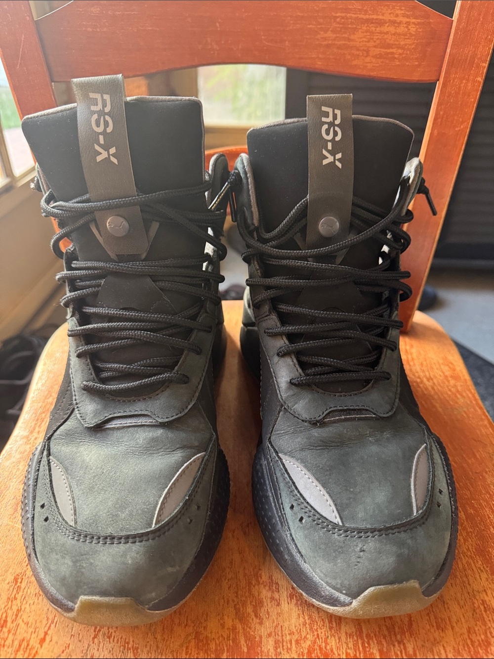Puma Men's Black High-Top Sneakers